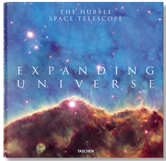 Expanding Universe. The Hubble Space Telescope