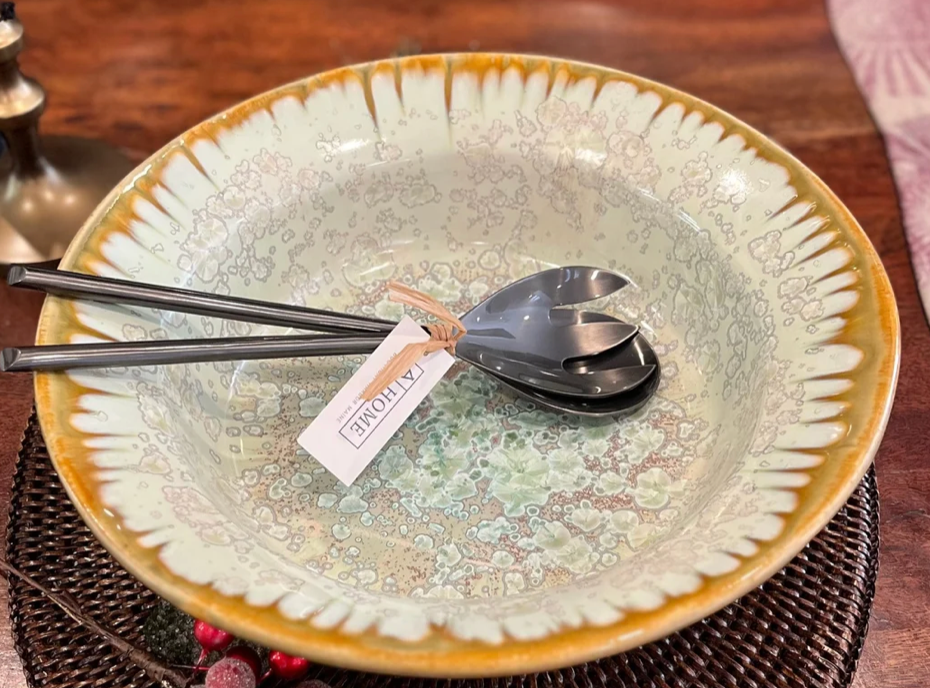 Round Pasta/Fruit Bowl: Mint and Tortoise